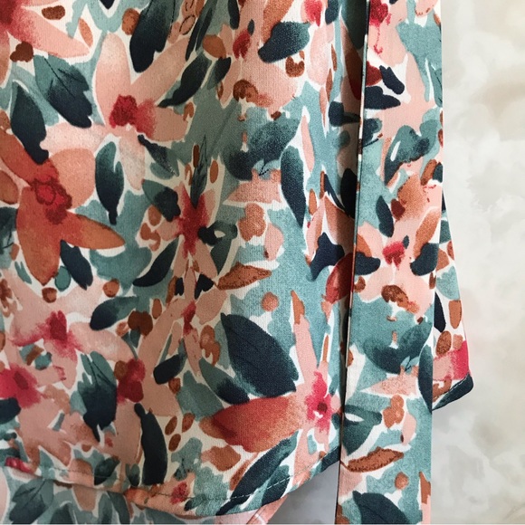 5 for $25! 💕 All Over Floral Print Notched Neck Belted Dress - Picture 5 of 10